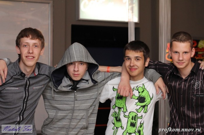 BLACK to the FTF  082